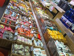 -来伊份LYFEN(中央路店)