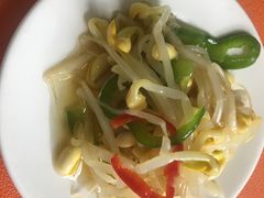 -牛一嘴·兰州牛肉面·大盘鸡(财富中心店)