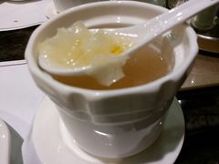 桃胶炖雪耳-金碧轩粤菜海鲜大酒楼