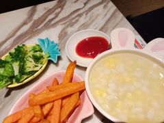 -汤城小厨•粤菜•靓汤(西直门凯德MALL店)