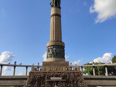 -人民防洪胜利纪念塔