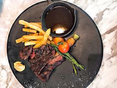 -La Mer Restaurant & Lounge