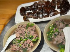 -大众跷脚牛肉馆·非遗传承单位(峨眉山店)