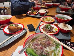 -大食代美食广场(上海中心店)