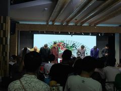 -嘻哈包袱铺(交道口店)