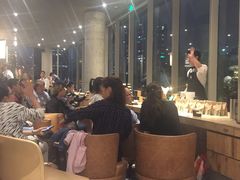 大堂-星巴克臻选(湖滨道店)