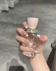 -斯馨·健康美甲美睫