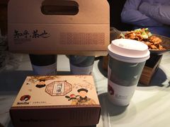 -茶颜悦色(金茂览秀城LG层外街店)