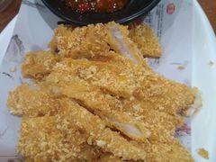 -老东镇啤酒屋海鲜加工·蒸汽海鲜·海鲜烧烤(台东店)