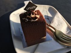 -UNI UNI(环亚凯瑟琳店)