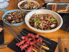 -六福酒馆(秦隆步行街店)