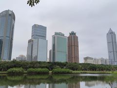 -万绿园