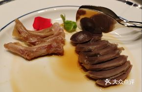 Clear Broth Snowflake Beef Noodles