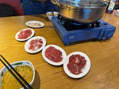 -牛满溢·自助潮汕鲜牛肉火锅(龙汇路店)