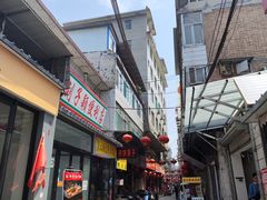 -许西美食一条街