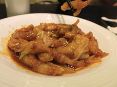 葱烧蹄筋-闫府私房菜·百年鲁菜(恒隆店)