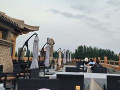 -敦煌山庄摘星阁