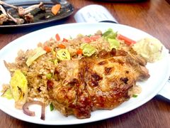 海鲜炒饭配香蒜烤鸡-玛格萝妮比萨屋(四平店)