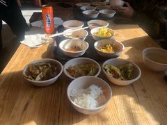 -一两饭川味素食餐厅