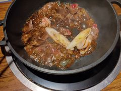 在锅里煎的肉-FROM FARM八亩农场(三里屯店)