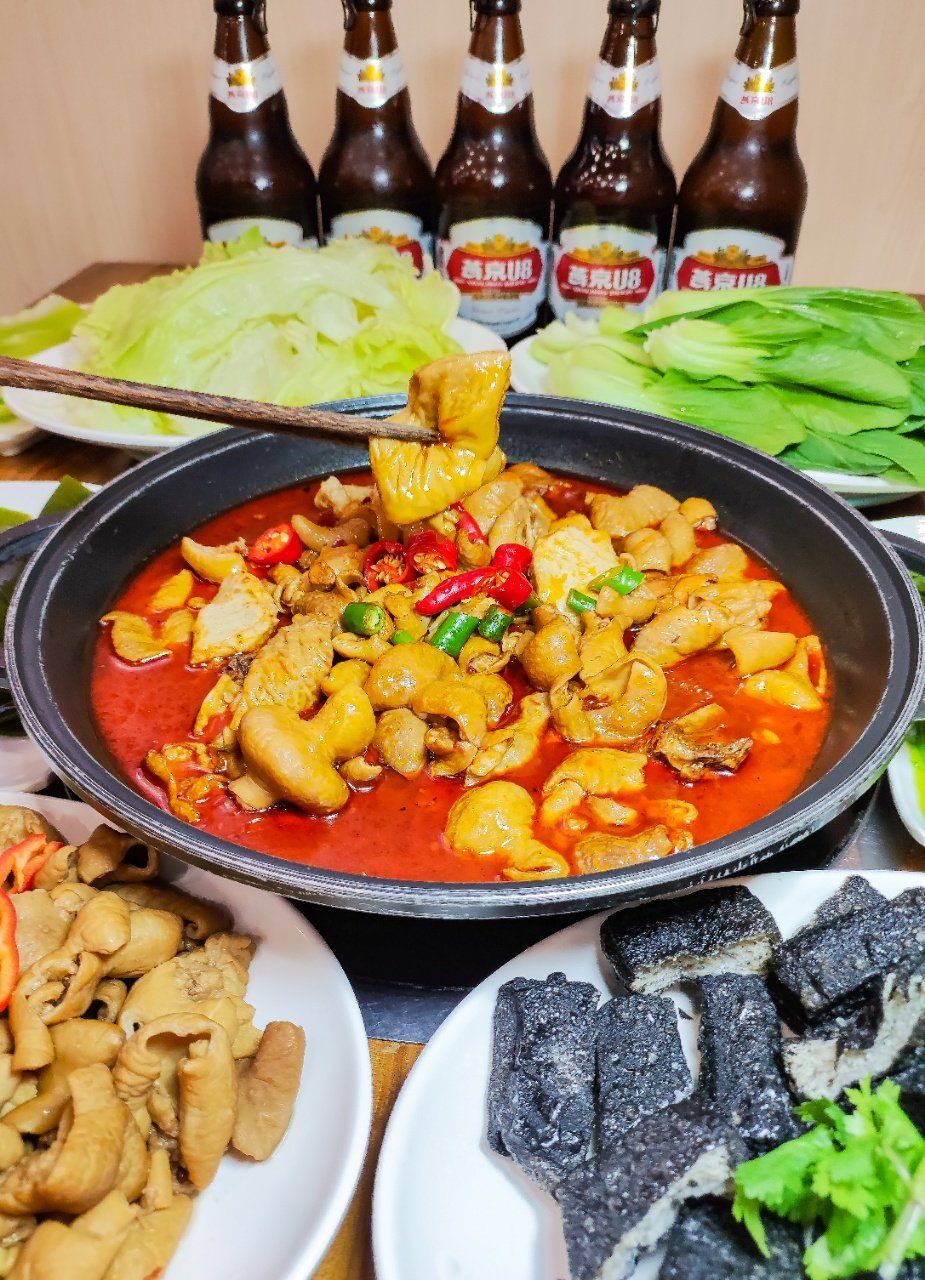 肥肠鸡火锅yyds,这个火锅做的绝了