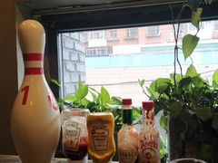 -HIGH FIVE哈福手工汉堡(桂林路店)