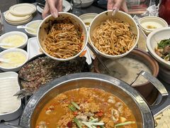 -靓虾二哥长沙地标小龙虾(五一广场店)