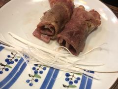 铺天盖地顶级澳牛肉火焰寿司-仙隐小鹿中華の日料(正弘城店)