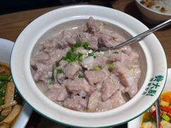 香芋蒸排骨-费大厨辣椒炒肉(万家丽一店)