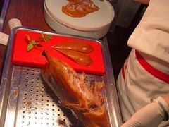 精品烤鸭-悦江(梅奔中心店)