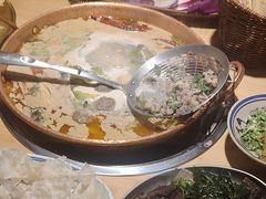 -洱火云南酸菜牛肉火锅(石景山当代商城店)