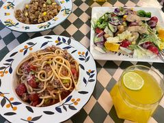 -Rabbit Cafe私房西餐甜点咖啡(栖霞路店)