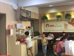 -南城香·饭香串香馄饨香(赵公口店)