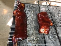 -黄记四更烤乳猪店