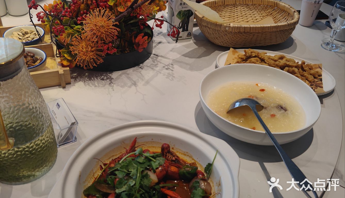 欢迎各位来陈都乐大吃特吃。唯有美食与好心情不可辜负