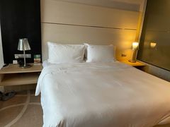 -上海虹桥西郊假日酒店