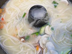 -飞虎过桥米线(翠湖店)