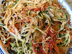 东北拉皮-老三骨头馆(白桦东路店)