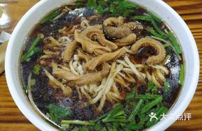Beef Tripe Noodle with Lid Sauce
