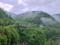 -蝶舞清江·恩施地心谷景区