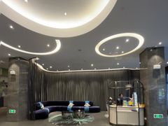 -桔子酒店(上海西藏北路地铁站店)