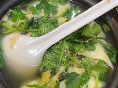 -重庆鸡公煲·青锅花椒鱼(牡丹江路店)