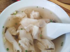 -余氏豆腐包老店(东直街店)