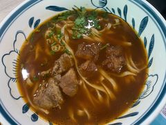 金牌红烧半筋半肉-康师傅私房牛肉面(北京南站店)