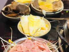 -四小区火锅·巷子里的重庆火锅(花照壁店)