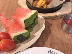 -芭莉与彩虹西餐厅(成都合生汇店)