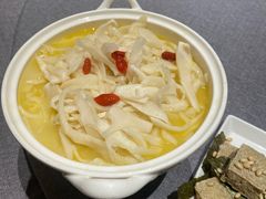 -桂满陇·手作小笼包&江南叫花鸡(中山公园店)