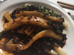 -土连锅·现熬养生汤锅(梁家巷店)