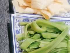 -灶知轩湘西石锅鱼(万佳广场店)
