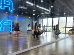 点击看大图 -STAR舞蹈工作室